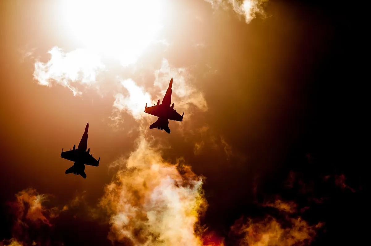 噴射機、戰鬥機、RAAF 黎明、戰鬥機、軍事飛機、夕陽、飛機、飛行、自然、軍事、戰爭、防禦